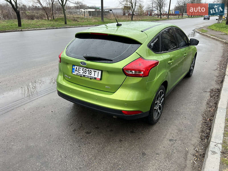 Хетчбек Ford Focus 2017 в Дніпрі