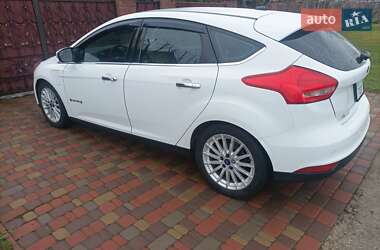 Хэтчбек Ford Focus 2018 в 