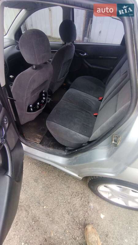Седан Ford Focus 2004 в Киеве
