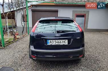 Хэтчбек Ford Focus 2006 в 