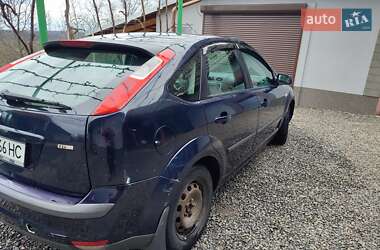 Хэтчбек Ford Focus 2006 в 
