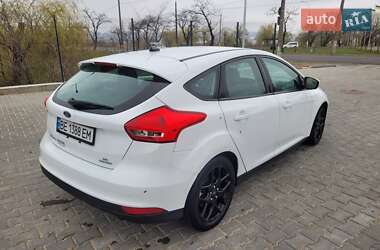 Хэтчбек Ford Focus 2016 в 