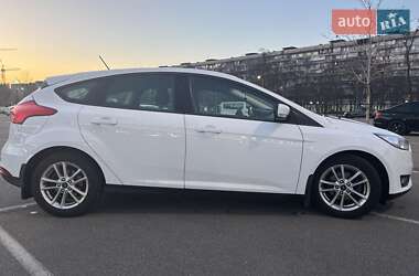Хэтчбек Ford Focus 2017 в 