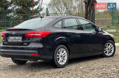 Седан Ford Focus 2016 в 