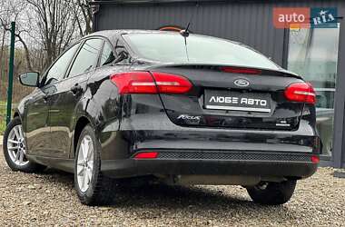 Седан Ford Focus 2016 в 