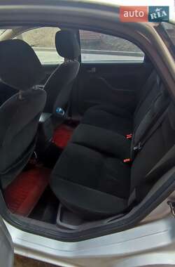 Седан Ford Focus 2005 в 