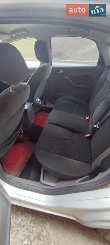 Седан Ford Focus 2005 в Харькове фото 17 Седан Ford Focus 2005 в Харькове