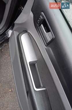 Хэтчбек Ford Focus 2010 в 