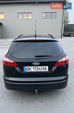 Универсал Ford Focus 2012 в 