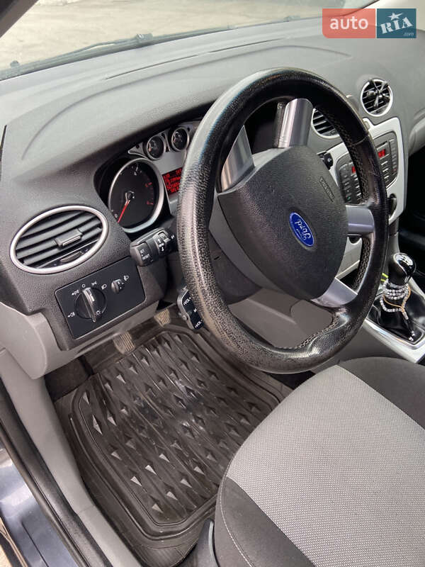 Універсал Ford Focus 2010 в Кривому Розі