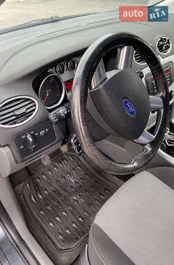 Универсал Ford Focus 2010 в 