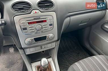 Хэтчбек Ford Focus 2008 в 