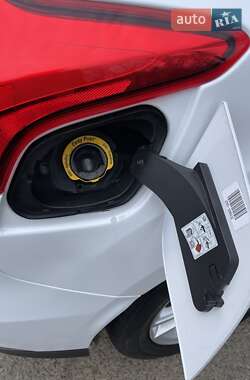 Хэтчбек Ford Focus 2015 в 