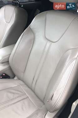 Хэтчбек Ford Focus 2012 в 