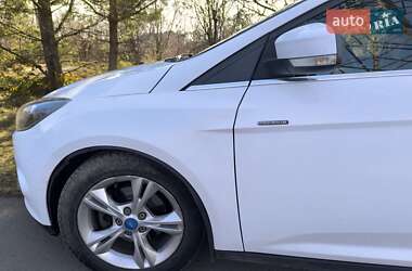 Седан Ford Focus 2013 в 