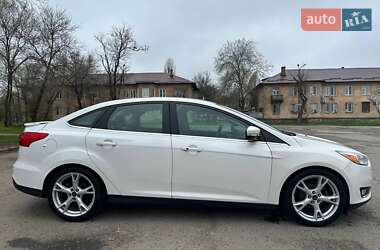 Седан Ford Focus 2016 в Дніпрі