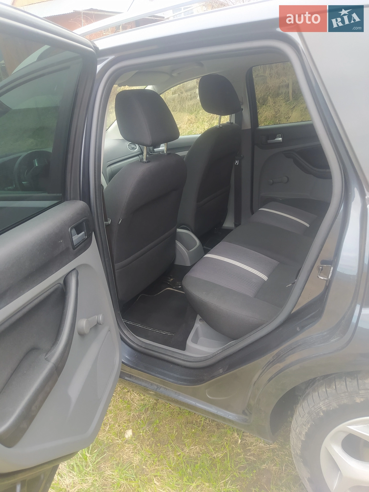 2010 Ford Focus - мініатюра 6