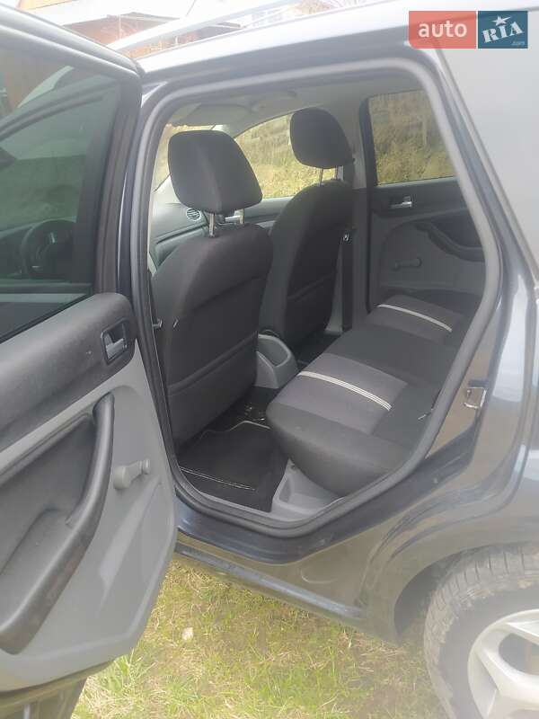 Универсал Ford Focus 2010 в Турке фото 6 Универсал Ford Focus 2010 в Турке