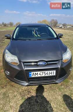 Седан Ford Focus 2014 в 