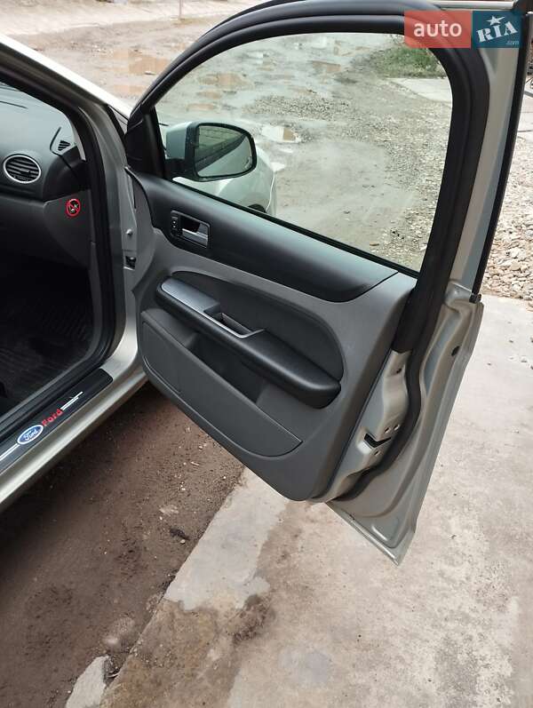 Универсал Ford Focus 2010 в Самборе