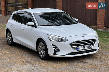 Хэтчбек Ford Focus 2019 в 