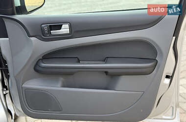 Универсал Ford Focus 2009 в 