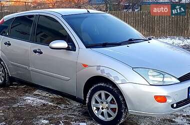 Хэтчбек Ford Focus 2000 в 