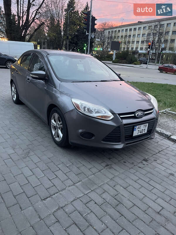 Седан Ford Focus 2013 в 