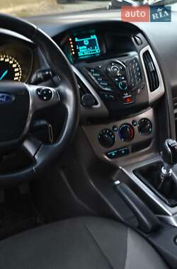Универсал Ford Focus 2013 в 