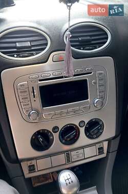 Универсал Ford Focus 2010 в 