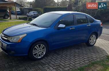Седан Ford Focus 2010 в 