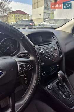 Седан Ford Focus 2016 в 