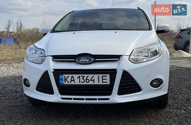 Хэтчбек Ford Focus 2013 в 
