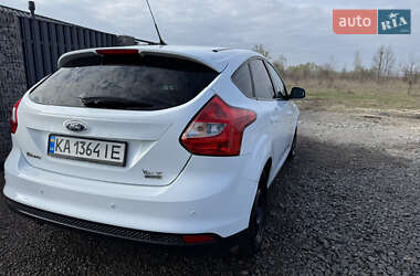 Хэтчбек Ford Focus 2013 в 