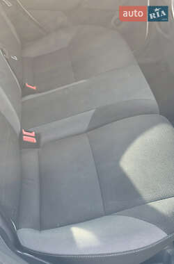 Хэтчбек Ford Focus 2013 в 
