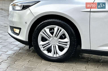 Универсал Ford Focus 2015 в 