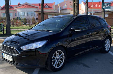 Хетчбек Ford Focus 2015 в 