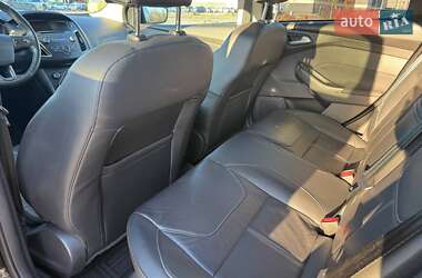 Хэтчбек Ford Focus 2015 в 