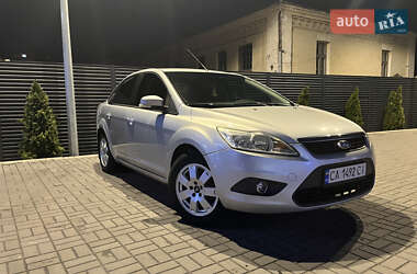Седан Ford Focus 2011 в 