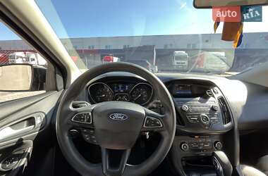 Седан Ford Focus 2017 в 