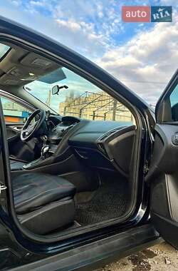 Седан Ford Focus 2015 в 