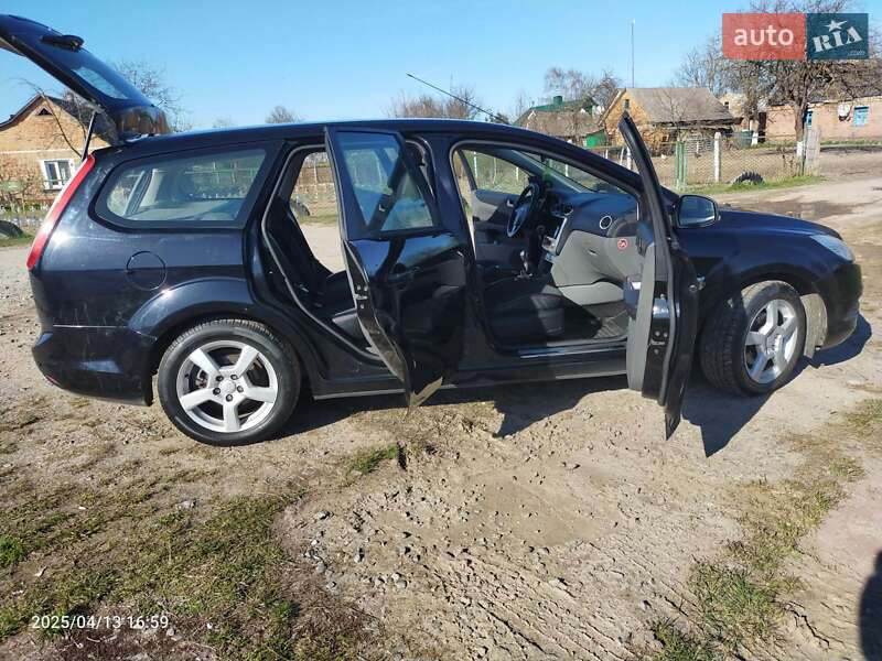 Универсал Ford Focus 2010 в Луцке
