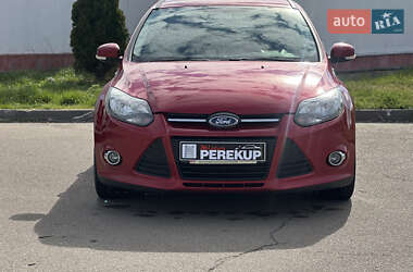 Хэтчбек Ford Focus 2013 в 