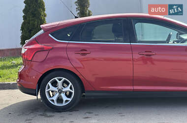 Хэтчбек Ford Focus 2013 в 