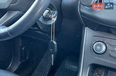 Седан Ford Focus 2015 в 