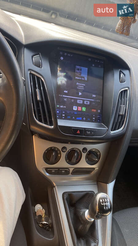 Хэтчбек Ford Focus 2014 в Чернигове