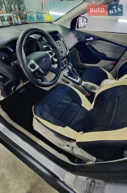 Седан Ford Focus 2014 в 