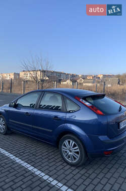 Хетчбек Ford Focus 2005 в 