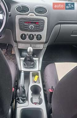 Универсал Ford Focus 2010 в 