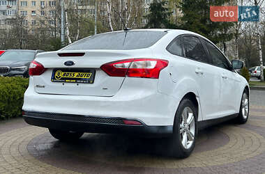 Седан Ford Focus 2014 в 